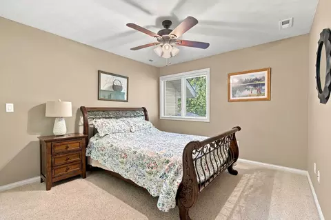 Bedroom - 2113 S Pin Oak Dr, Springfield, MO 65809 photo 3 of 4