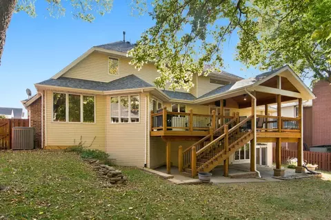 Exterior - 2113 S Pin Oak Dr, Springfield, MO 65809 photo 6 of 14