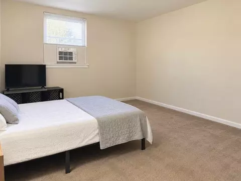 Bedroom - 1448 N Benton Ave, Springfield, MO 65802 photo 1 of 1