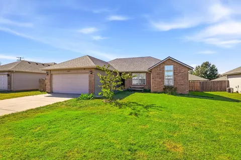 Exterior - 1239 N Andre Ave, Republic, MO 65738 photo 2 of 4