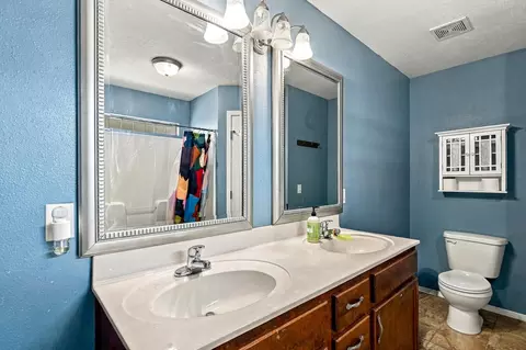 Bath - 1239 N Andre Ave, Republic, MO 65738 photo 1 of 2