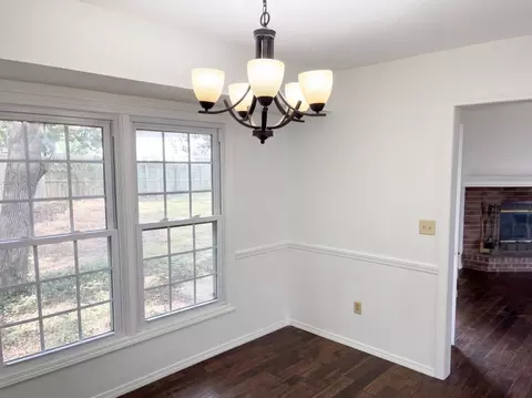 Dining - 3651 S Meadowlark Ave, Springfield, MO 65807 photo 1 of 1