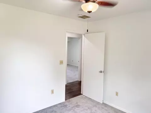 Bedroom - 3651 S Meadowlark Ave, Springfield, MO 65807 photo 4 of 11