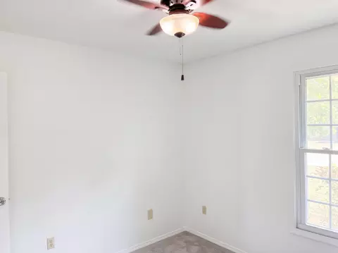 Bedroom - 3651 S Meadowlark Ave, Springfield, MO 65807 photo 5 of 11
