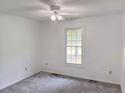 Bedroom - 3651 S Meadowlark Ave, Springfield, MO 65807 photo 10 of 11