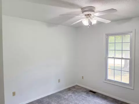 Bedroom - 3651 S Meadowlark Ave, Springfield, MO 65807 photo 9 of 11