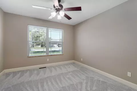 Bedroom - 324 E Lombardy Dr, Republic, MO 65738 photo 3 of 4