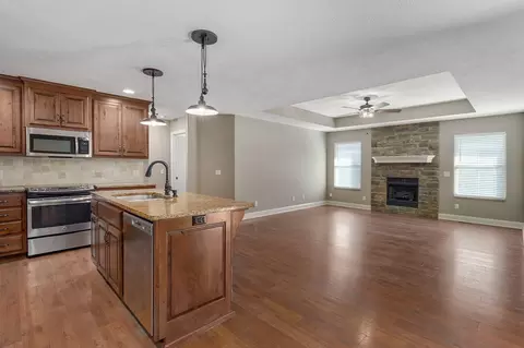 Living - 324 E Lombardy Dr, Republic, MO 65738 photo 1 of 4