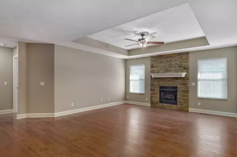 Living - 324 E Lombardy Dr, Republic, MO 65738 photo 2 of 4
