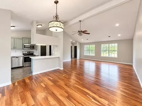 Living - 154 Brook Ct, Branson, MO 65616 photo 1 of 2