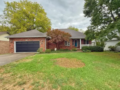 5102 S Elizabeth Ave, Springfield, MO 65810