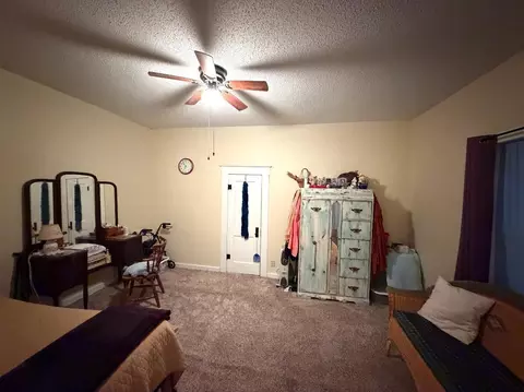 Bedroom - 205 N Maple St, Mountain Grove, MO 65711 photo 1 of 3