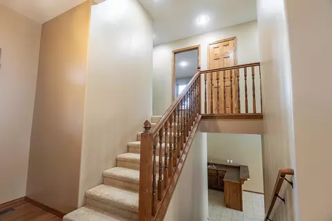 Entry Way - 2014 W Village Ter, Springfield, MO 65810 photo 3 of 4