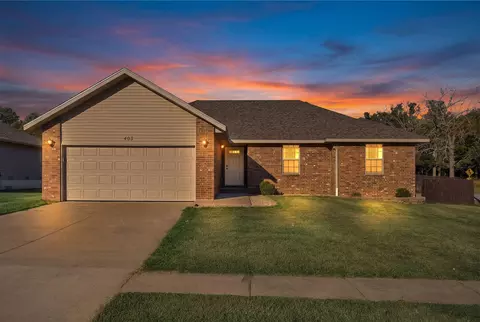 403 S Walker Ln, Fair Grove, MO 65648