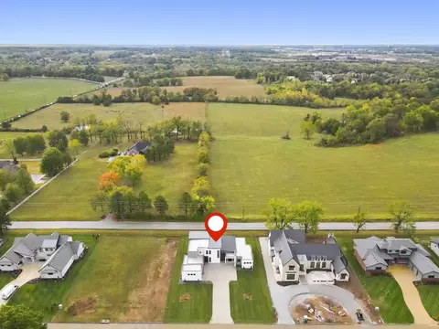 View/Area - 4010 E Dunrobin Dr, Springfield, MO 65809 photo 1 of 8