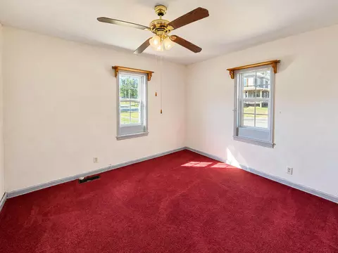 Bedroom - 734 Cedar Ave, Cabool, MO 65689 photo 1 of 2