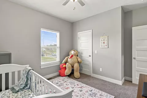 Bedroom - 1406 E Command Ct, Nixa, MO 65714 photo 7 of 9