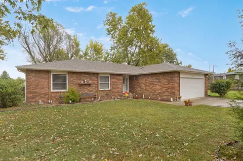 Exterior - 159 Rogers Dr, Sparta, MO 65753 photo 4 of 18