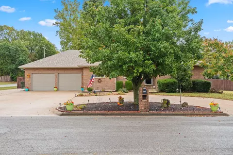 Other - 1102 Highland Dr, Aurora, MO 65605 photo 1 of 7
