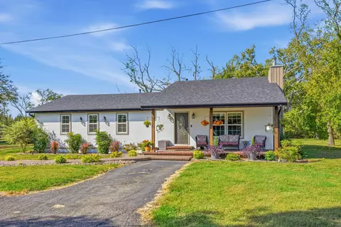 Exterior - 2256 E 15th St, Carthage, MO 64836 photo 2 of 12
