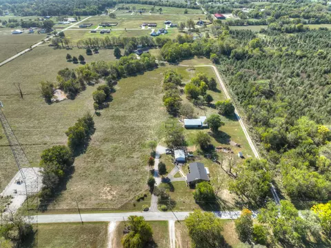 View/Area - 2256 E 15th St, Carthage, MO 64836 photo 2 of 8