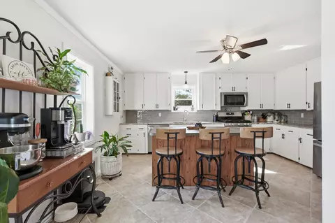 Kitchen - 2256 E 15th St, Carthage, MO 64836 photo 1 of 5