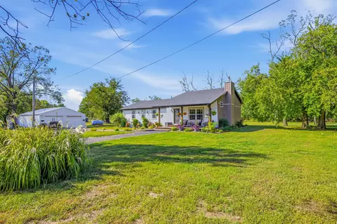 Exterior - 2256 E 15th St, Carthage, MO 64836 photo 3 of 12