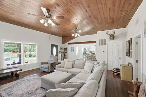 Living - 2256 E 15th St, Carthage, MO 64836 photo 7 of 7