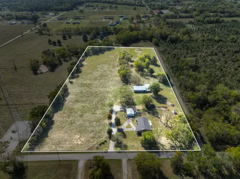 View/Area - 2256 E 15th St, Carthage, MO 64836 photo 3 of 8