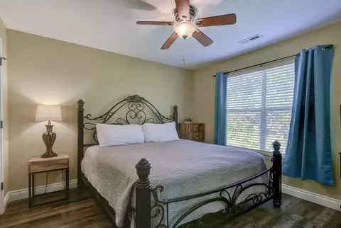 Bedroom - 200 Golfview Dr #C7, Branson, MO 65616 photo 4 of 6