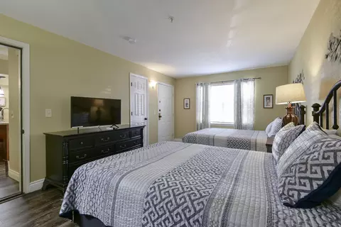 Bedroom - 200 Golfview Dr #C7, Branson, MO 65616 photo 3 of 6