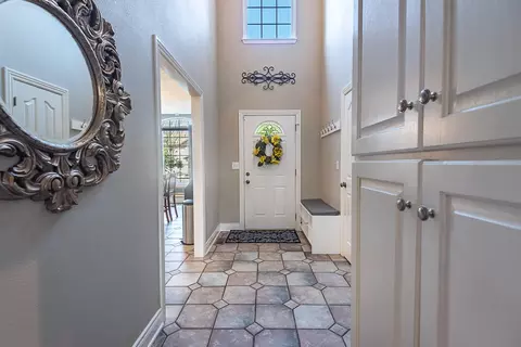 Entry Way - 4406 N 8th St, Ozark, MO 65721 photo 3 of 6