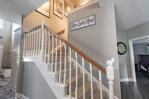 Entry Way - 4406 N 8th St, Ozark, MO 65721 photo 4 of 6