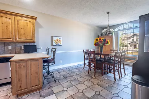 Dining - 4406 N 8th St, Ozark, MO 65721 photo 1 of 2