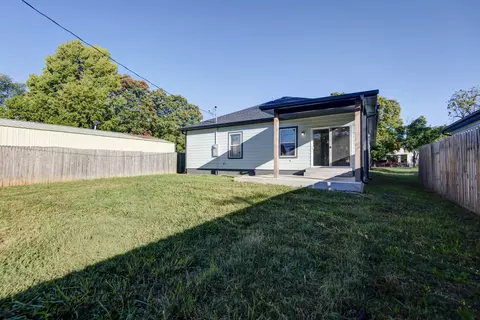 Exterior - 2946 W Olive St, Springfield, MO 65802 photo 7 of 10