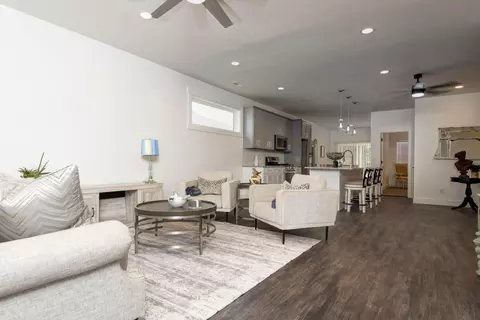 Other - 2946 W Olive St, Springfield, MO 65802 photo 2 of 6