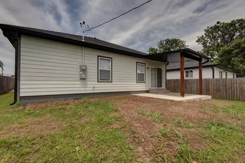 Exterior - 2946 W Olive St, Springfield, MO 65802 photo 10 of 10