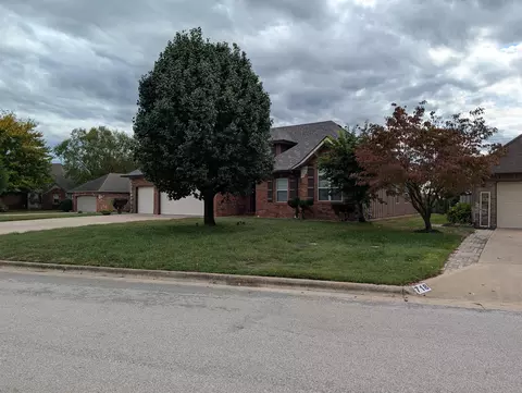 Exterior - 802 E Current Dr, Ozark, MO 65721 photo 2 of 7