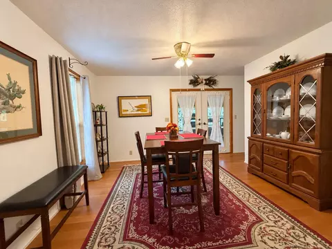 Dining - 1054 County Road 6160, Dora, MO 65637 photo 1 of 1