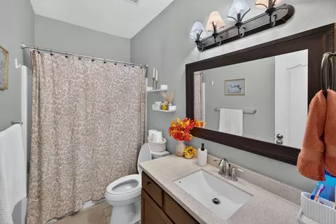Bath - 5611 N 10th Ave, Ozark, MO 65721 photo 4 of 5