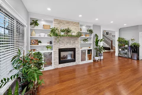 Living - 5611 N 10th Ave, Ozark, MO 65721 photo 3 of 3