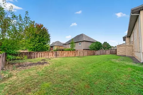 Exterior - 5611 N 10th Ave, Ozark, MO 65721 photo 8 of 8