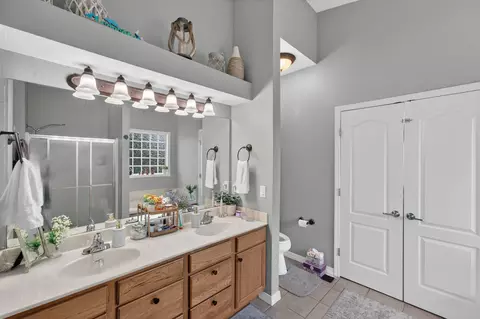 Bath - 5611 N 10th Ave, Ozark, MO 65721 photo 1 of 5
