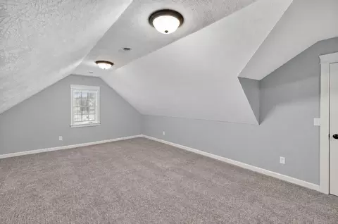Bedroom - 5611 N 10th Ave, Ozark, MO 65721 photo 7 of 7