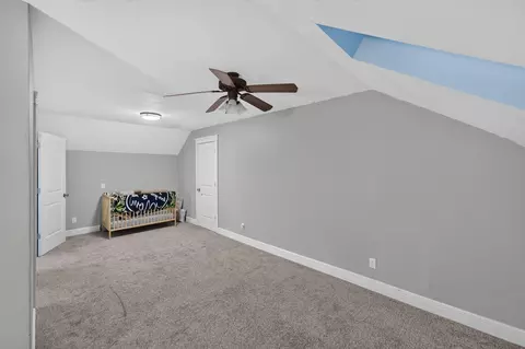 Bedroom - 5611 N 10th Ave, Ozark, MO 65721 photo 4 of 7