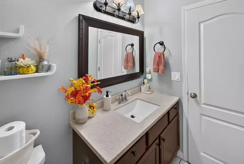 Bath - 5611 N 10th Ave, Ozark, MO 65721 photo 5 of 5