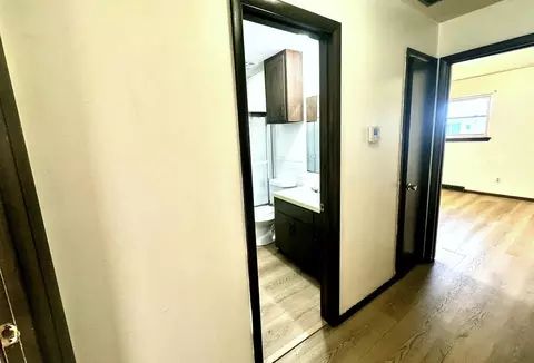 Entry Way - 2052 S Barcliff Ave, Springfield, MO 65804 photo 1 of 1