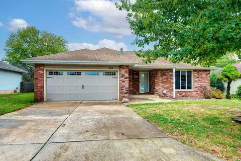 Exterior - 410 Spruce Ave, Nixa, MO 65714 photo 2 of 9