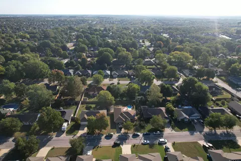 View/Area - 410 Spruce Ave, Nixa, MO 65714 photo 1 of 10