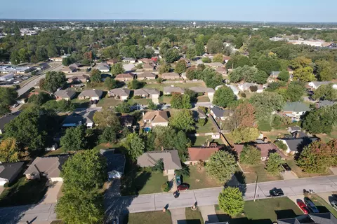 View/Area - 410 Spruce Ave, Nixa, MO 65714 photo 6 of 10